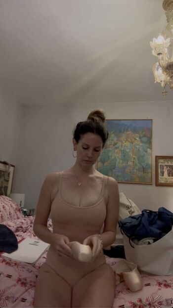 Full leaked Lana del rey private onlyfans photo