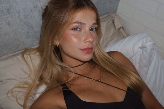 Full leaked Lananegrini private onlyfans photo