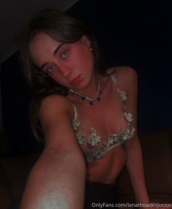 Full leaked Lanarhoudesjunior private onlyfans photo