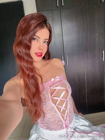 Full leaked Lanieuwu page private onlyfans photo