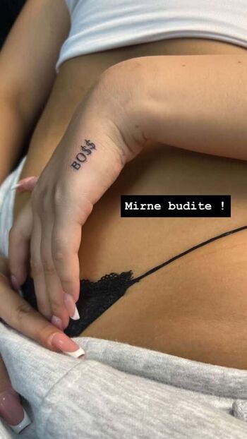 Full leaked Lannur mia private onlyfans photo