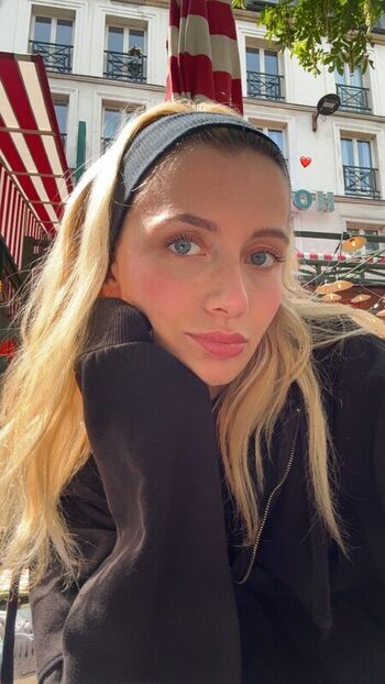 Full leaked Lapannyyy private onlyfans photo