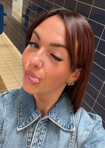 Full leaked Lapetitemeufla private onlyfans photo