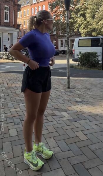Full leaked Lara esser private onlyfans photo