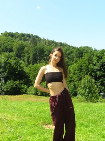 Full leaked Lara kimpel page private onlyfans photo