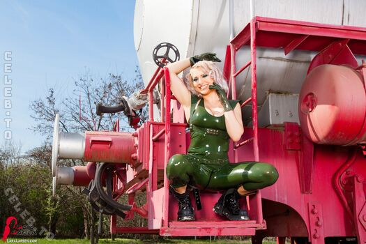 Full leaked Lara larsen page private onlyfans photo