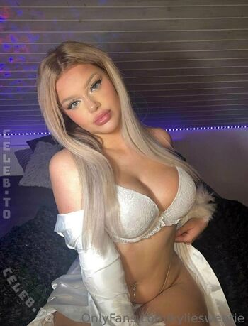Full leaked Lara lucia private onlyfans photo