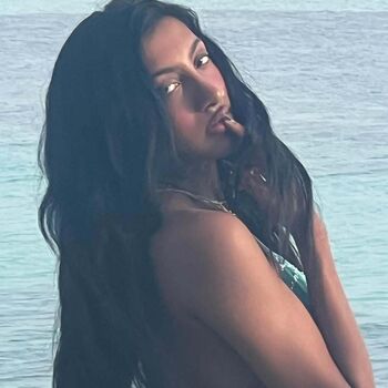 Full leaked Lara raj lararajj member of katseye page private onlyfans photo