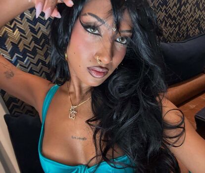 Full leaked Lara raj page private onlyfans photo