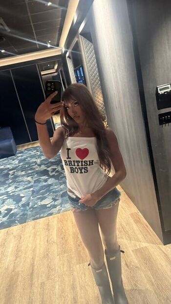 Full leaked Lara raj private onlyfans photo