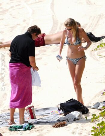 Full leaked Lara stone private onlyfans photo