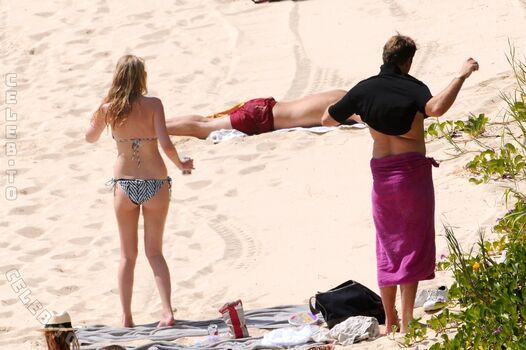 Full leaked Lara stone private onlyfans photo