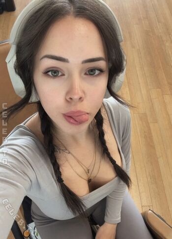 Full leaked Lara stxx private onlyfans photo