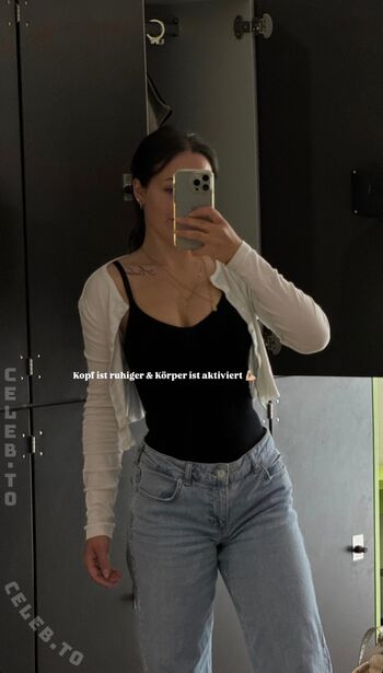 Full leaked Lara stxx private onlyfans photo