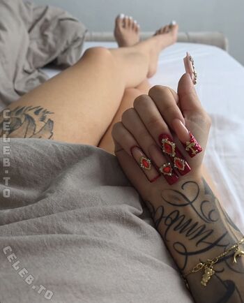 Full leaked Lara uth private onlyfans photo