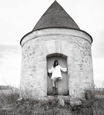 Lara Valentina Mountain