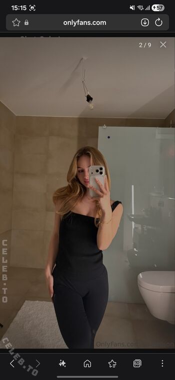 Full leaked Lara wilson private onlyfans photo