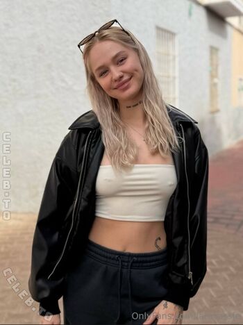 Full leaked Laracassie private onlyfans photo