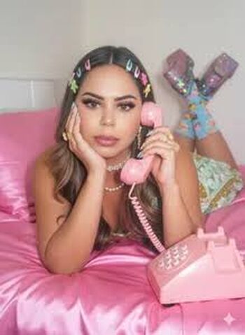 Full leaked Lariic private onlyfans photo