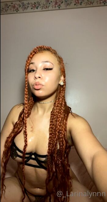 Full leaked Larinalynnn private onlyfans photo