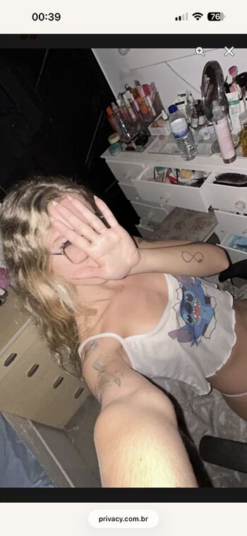 Full leaked Larissa chiarella dezoitou private onlyfans photo