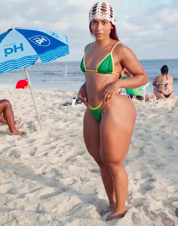 Full leaked Larissa felix private onlyfans photo