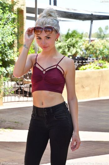 Full leaked Larissa gal private onlyfans photo