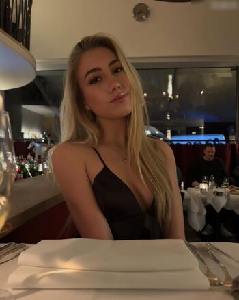 Larissa Oberste