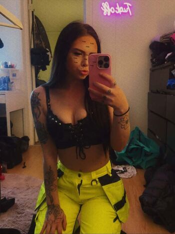 Full leaked Larrebarre private onlyfans photo