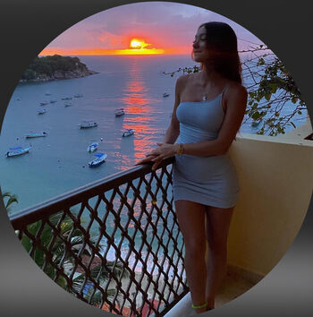 Full leaked Laselyii page private onlyfans photo