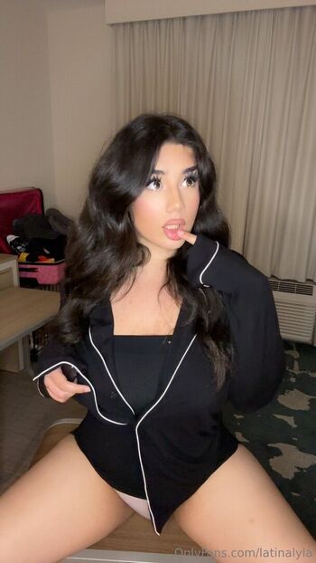 Full leaked Latinalyla private onlyfans photo