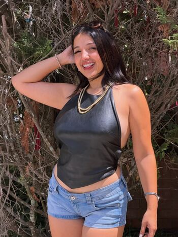 Full leaked Laualdana private onlyfans photo