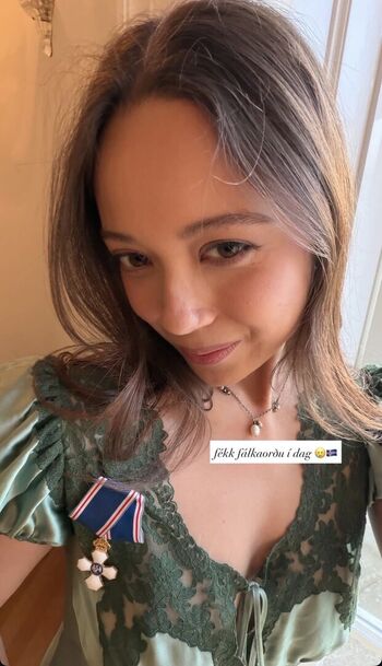 Full leaked Laufey lin page private onlyfans photo