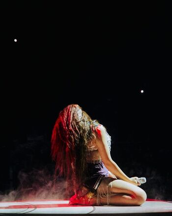 Full leaked Laufey lin page private onlyfans photo