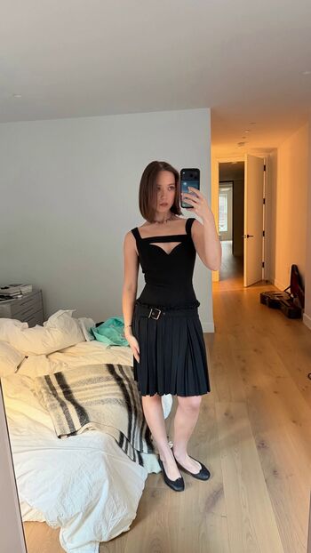 Full leaked Laufey lin private onlyfans photo