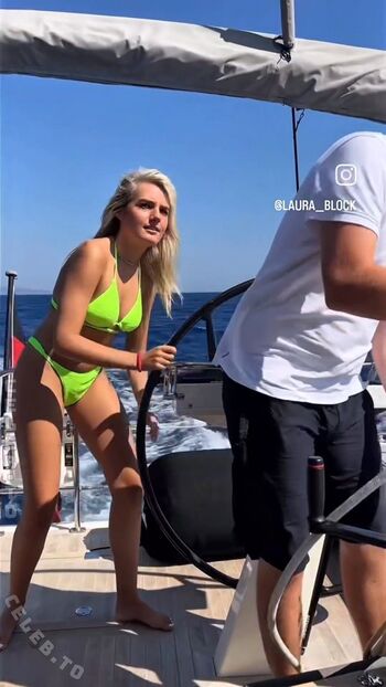 Full leaked Laura block private onlyfans photo