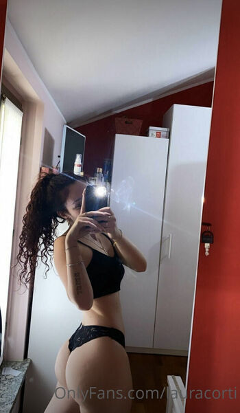 Full leaked Laura corti private onlyfans photo