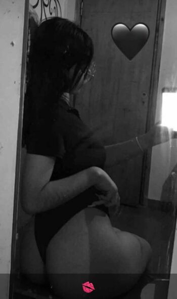Full leaked Laura cruz private onlyfans photo