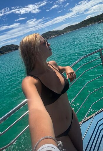 Full leaked Laura lamounier private onlyfans photo