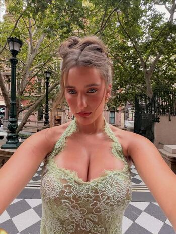 Full leaked Laura lauramjj private onlyfans photo