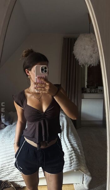 Full leaked Laura marie rhrig private onlyfans photo