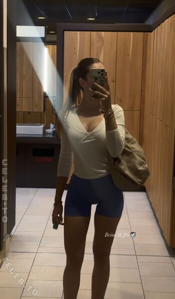 Full leaked Laura marie soons private onlyfans photo