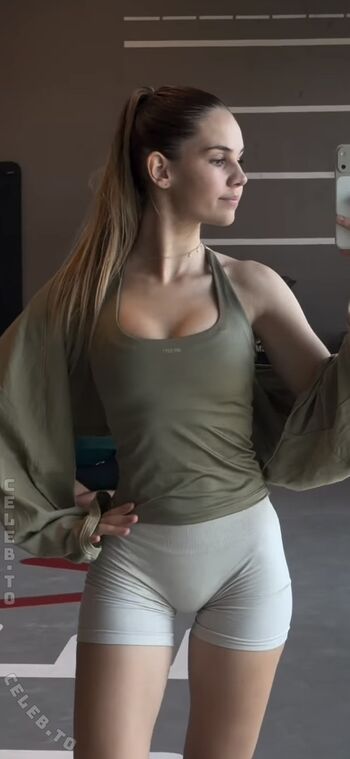 Full leaked Laura marie soons private onlyfans photo