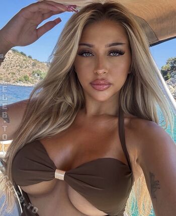 Full leaked Laura moradi private onlyfans photo