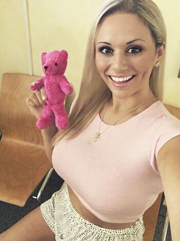 Full leaked Laura orlando private onlyfans photo