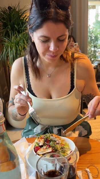 Full leaked Laura page private onlyfans photo