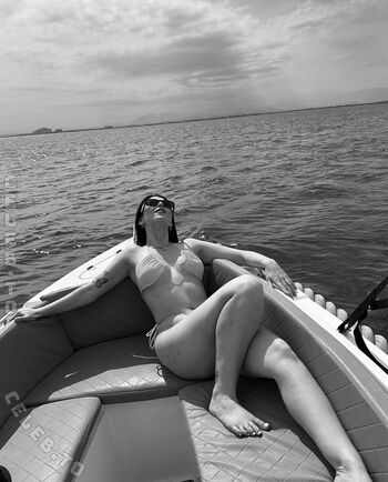 Full leaked Lauraaasmk private onlyfans photo