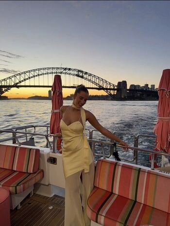 Lauramjj