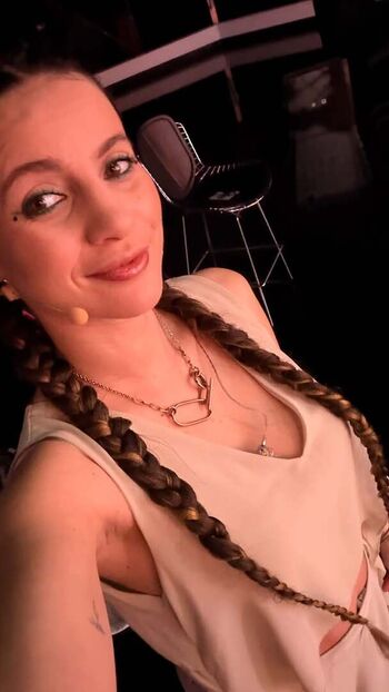 Full leaked Laure valee page private onlyfans photo