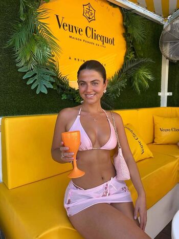 Full leaked Lauren fardon private onlyfans photo